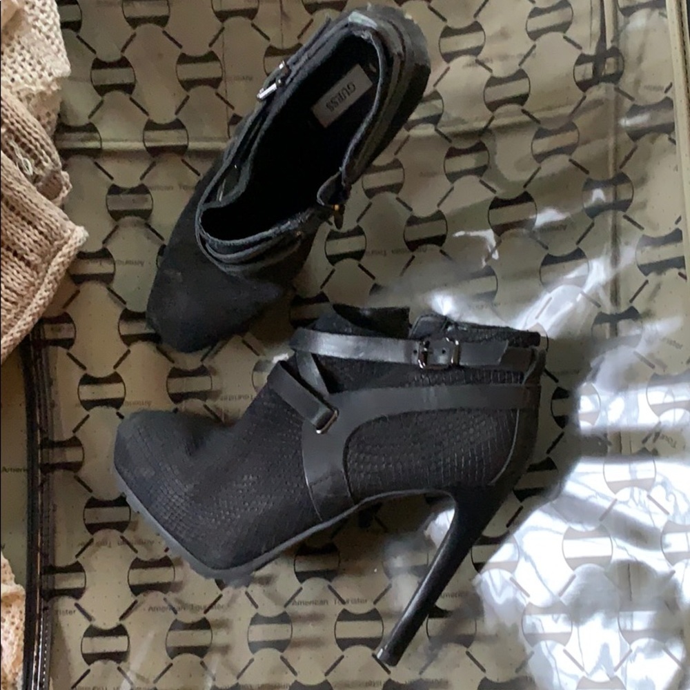 Guess black shoes